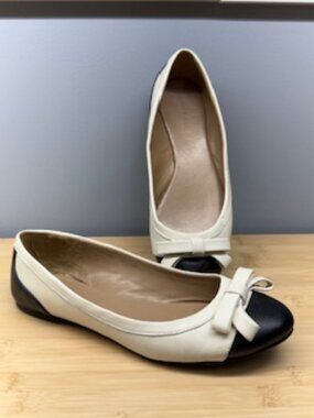 Ann Taylor Italian Leather Cap-Toe Ballet Flats – Bone/Black | Classic Chic